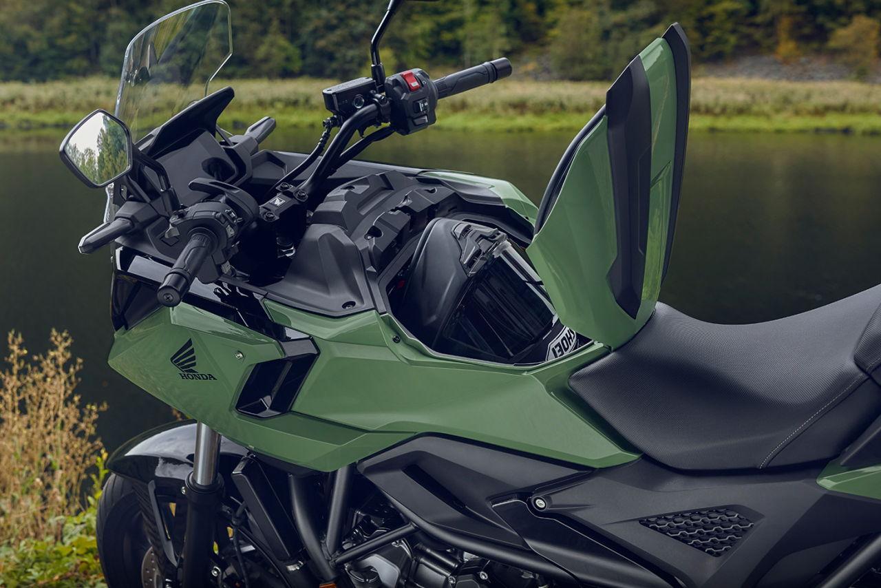画像4: ホンダ「NC750X」2027年型がスタンバイ! 独自のDCTと優れた経済性で支持される万能機に新色ラインナップ【欧州】