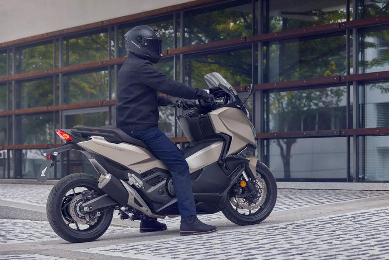 画像3: スクーター界のグランツーリスモ！ ホンダ「フォルツァ750」2027年モデルがニューカラーを纏い登場【欧州】