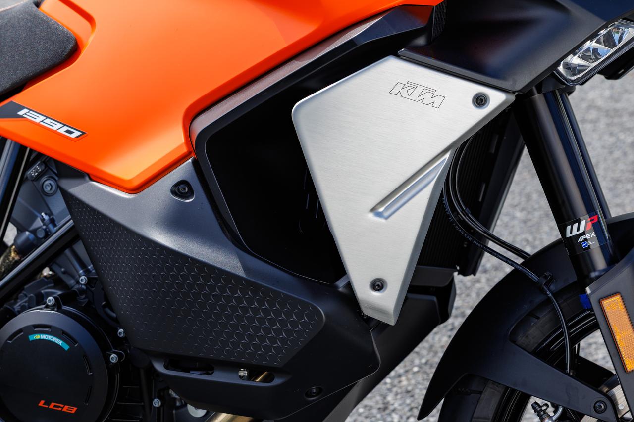 画像18: KTM「1390 SUPER ADVENTURE S EVO」インプレ｜新世代プレミアムツアラーに相応しい最新技術をフルに投入