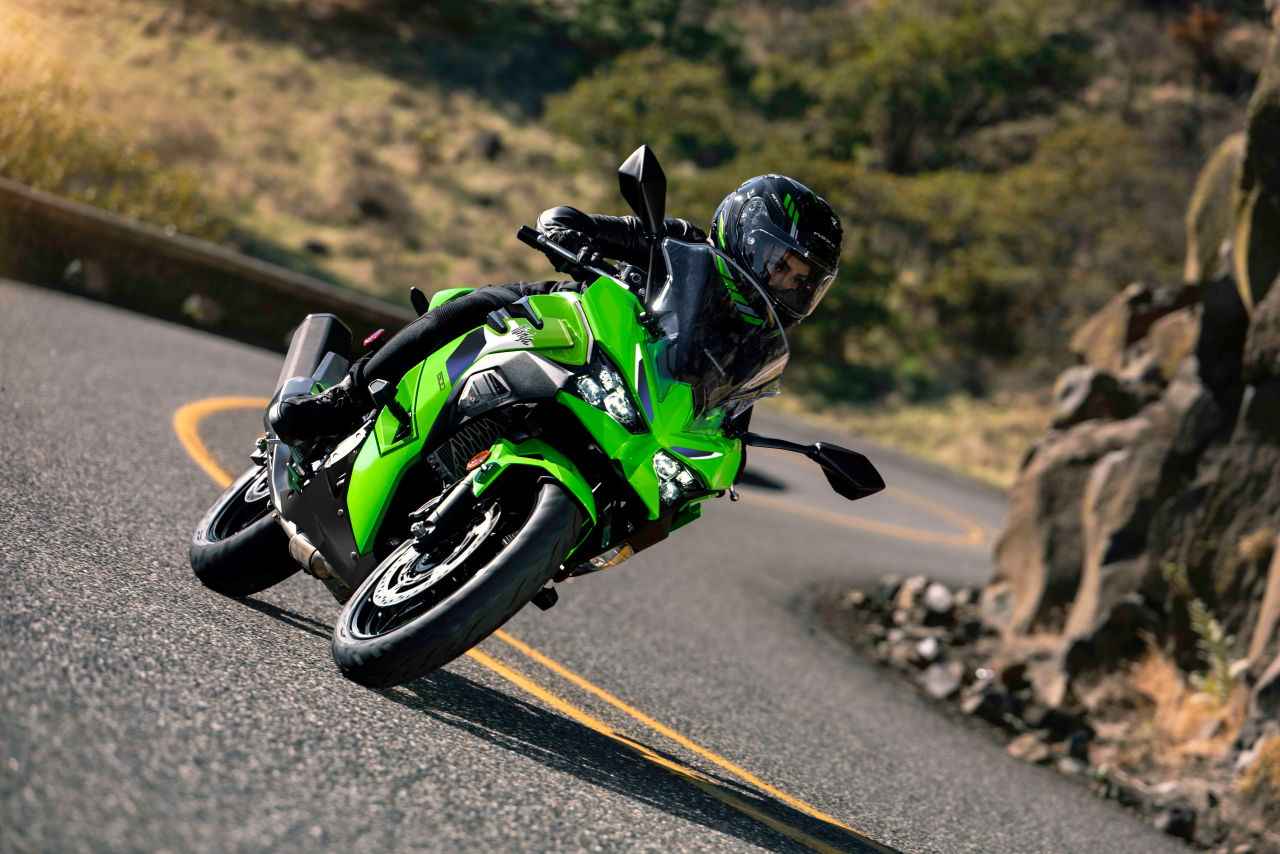 画像 : 1番目の画像 - 【画像4枚】カワサキ「Ninja 500 / SE」欧州2027年モデル - webオートバイ