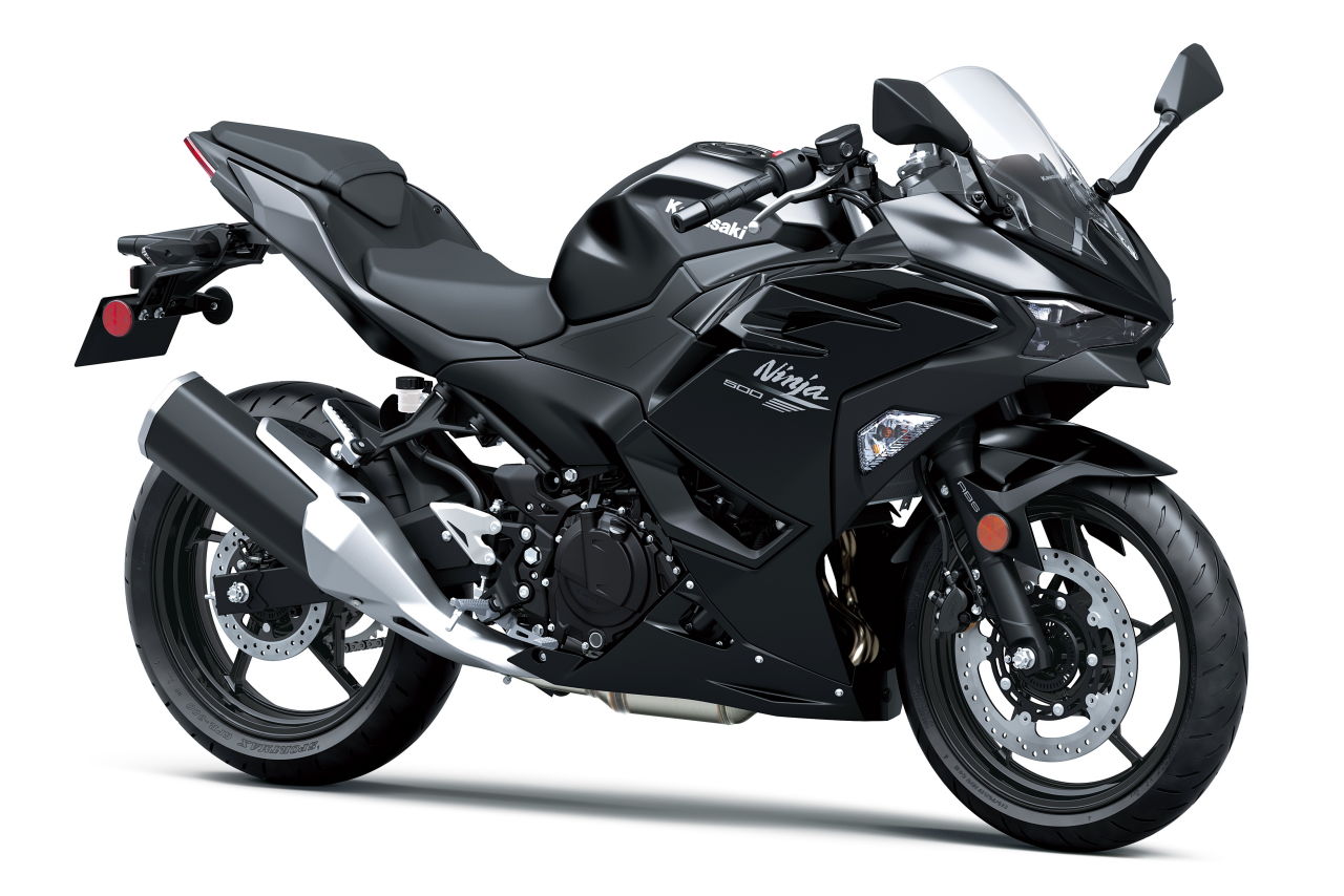 画像: KAWASAKI Ninja 500 2027年モデル（欧州仕様） 総排気量：451cc エンジン形式：水冷4ストDOHC4バルブ並列2気筒 シート高：785mm 車両重量：171kg Metallic Flat Spark Black / Metallic Spark Black