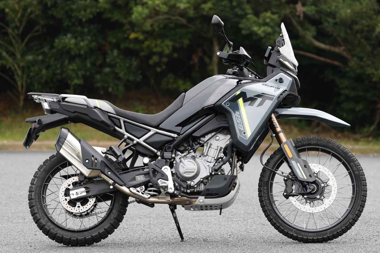 画像8: 【国内初試乗】CFMOTO「450MT」インプレ|素直で扱いやすくバランスに優れたミドルアドベンチャー!