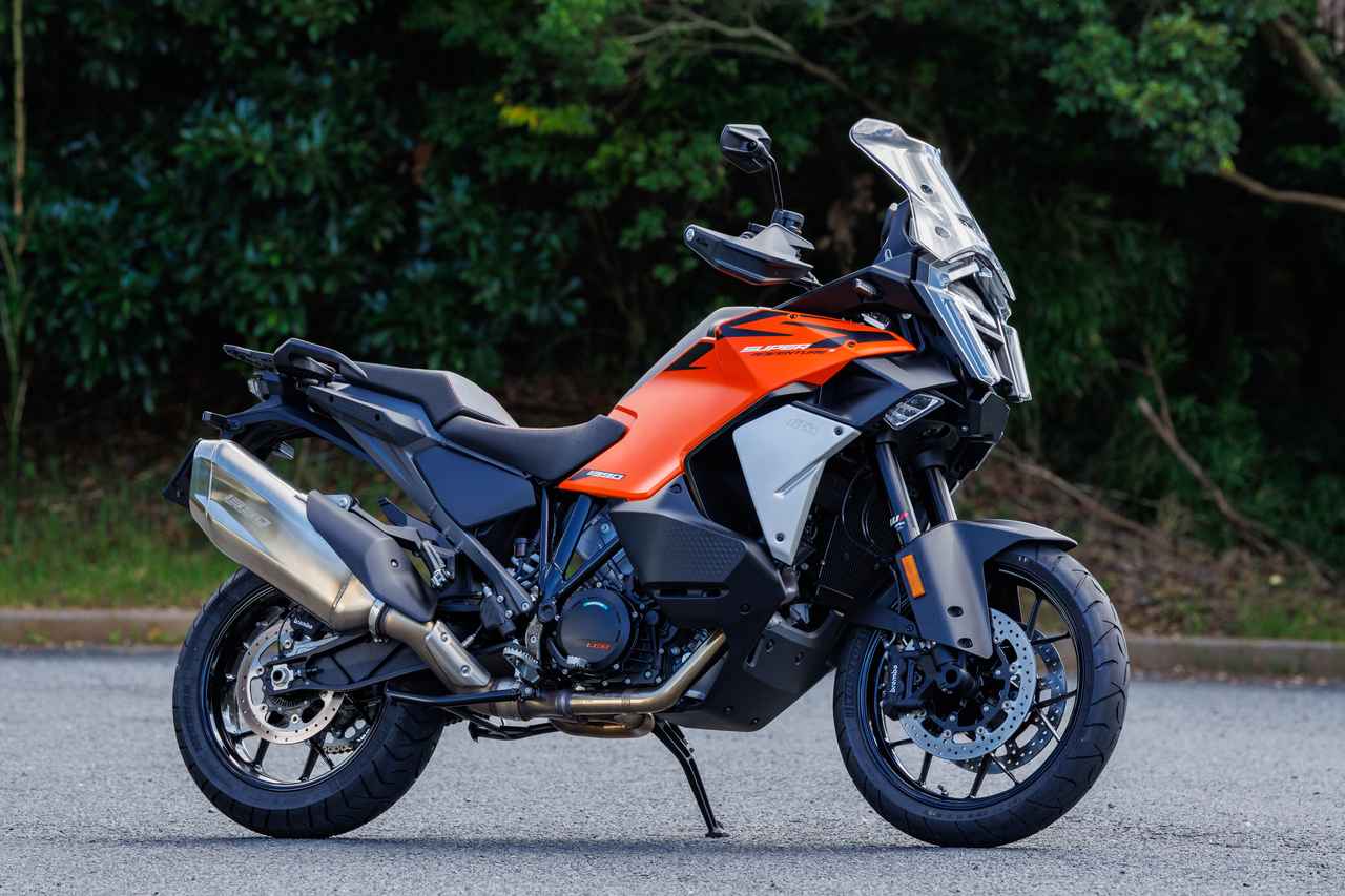 画像 : 2番目の画像 - 【写真44枚】KTM「1390 SUPER ADVENTURE S EVO」 - webオートバイ