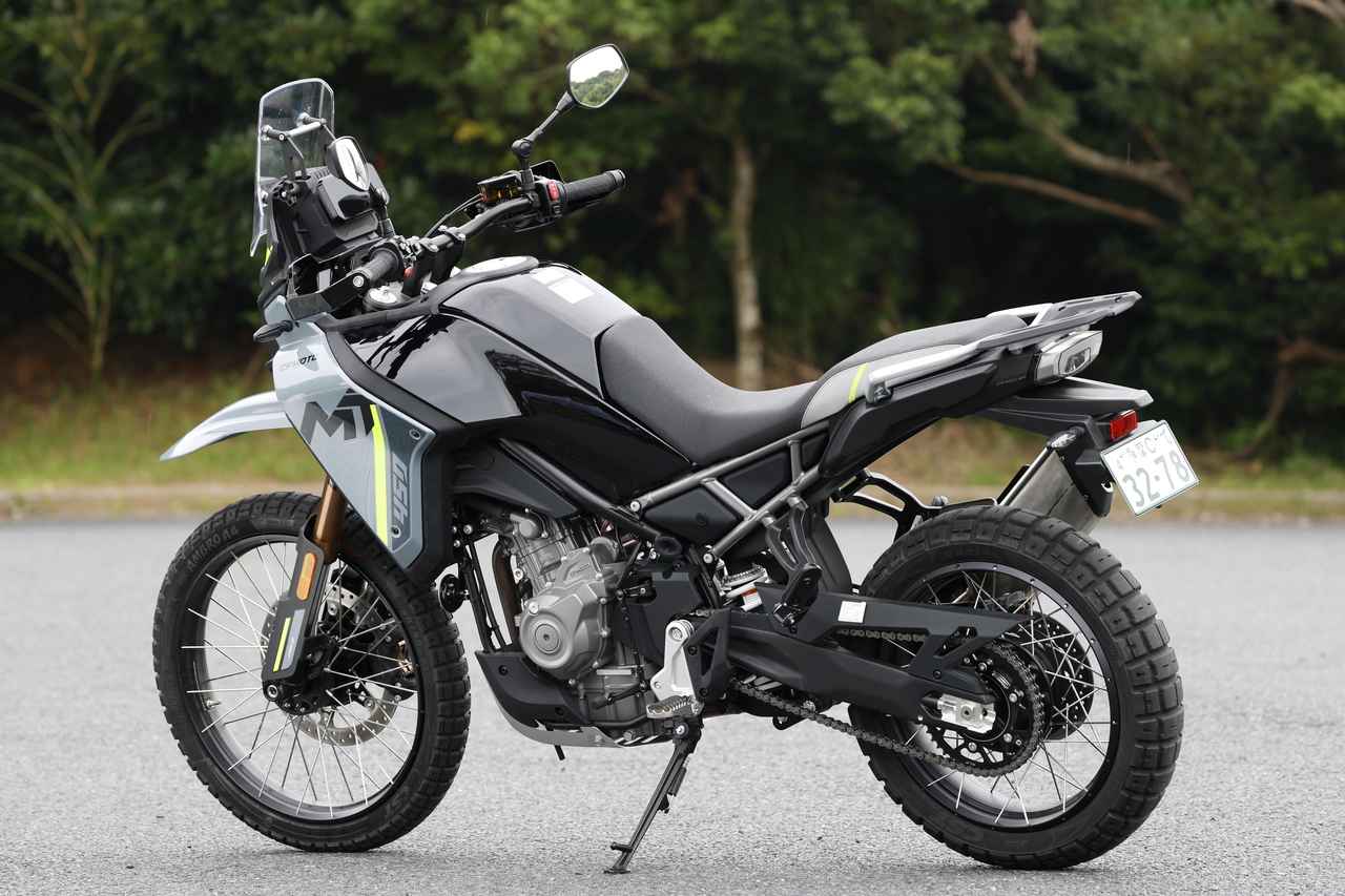 画像11: 【国内初試乗】CFMOTO「450MT」インプレ|素直で扱いやすくバランスに優れたミドルアドベンチャー!