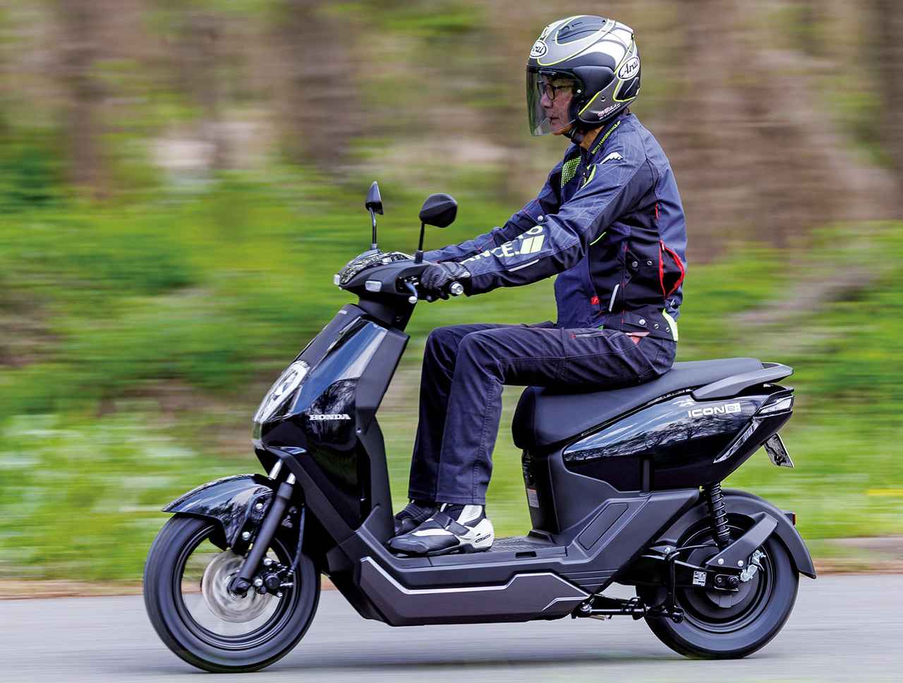 画像: ホンダ「ICON e:」インプレ|利便性&航続距離を獲得したEVスクーター - webオートバイ