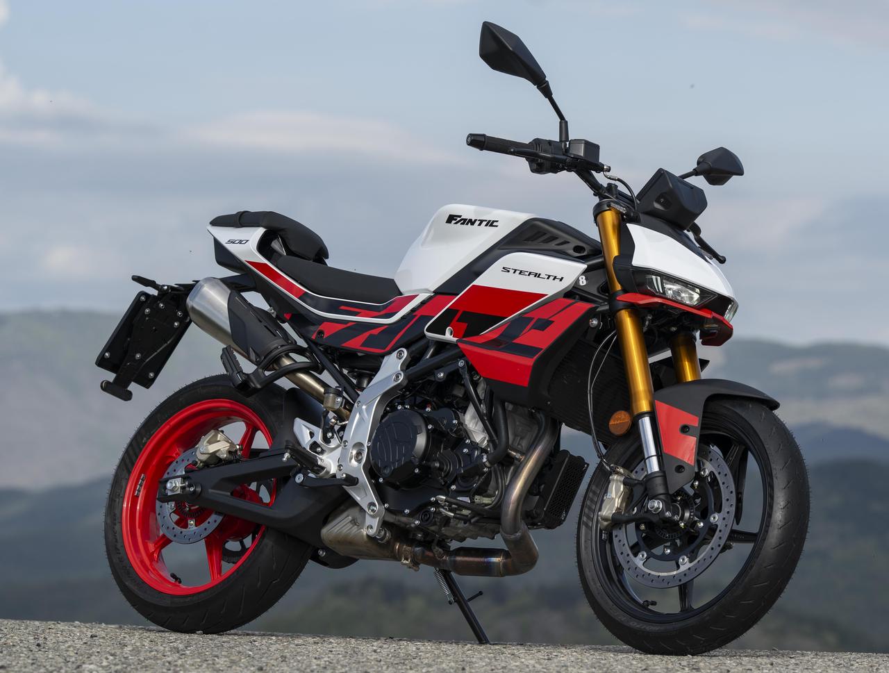 画像: 新世代ストリートファイター・ファンティック「ステルス500」がまもなく日本上陸!【軽量147kg×45PSの痛快スポーツ】 - webオートバイ