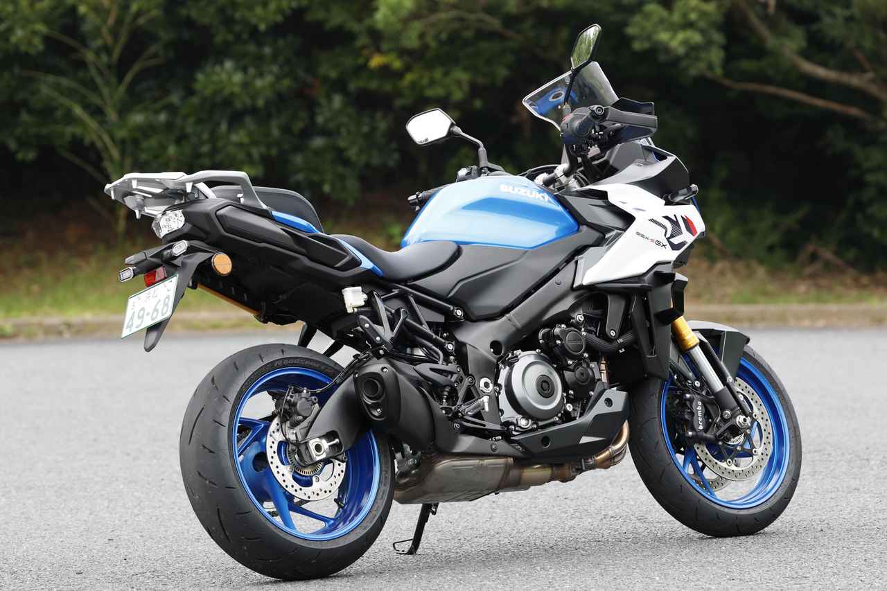 画像10: 【国内初試乗】スズキ「GSX-S1000GX」インプレ|ウイングレット装備で、高速巡航時の安定性がさらにアップ