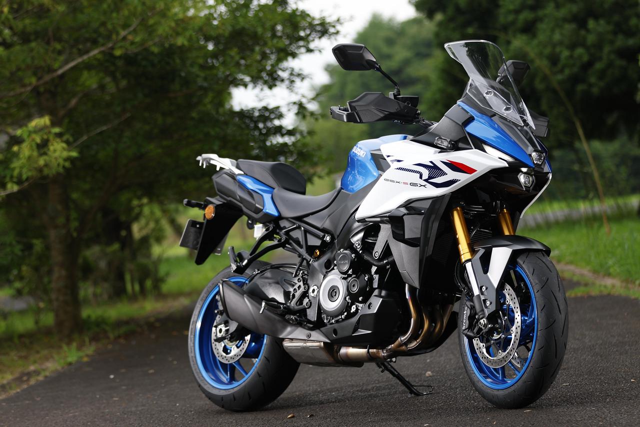 画像: SUZUKI GSX-S1000GX 2026年モデル 総排気量:998cc エンジン形式:水冷4ストDOHC4バルブ並列4気筒 シート高:830mm 車両重量:232kg 価格:211万2000円 発売:2026年4月23日