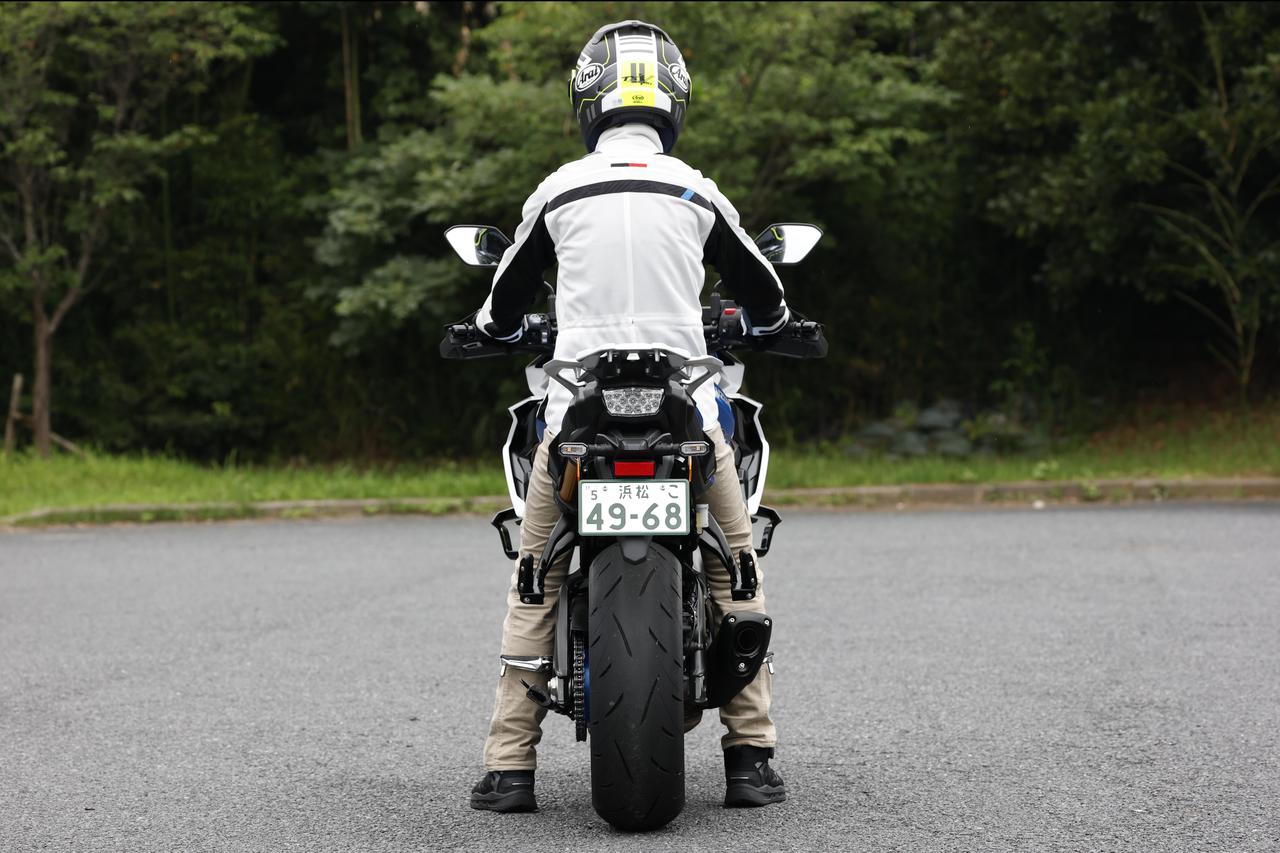 画像8: 【国内初試乗】スズキ「GSX-S1000GX」インプレ|ウイングレット装備で、高速巡航時の安定性がさらにアップ