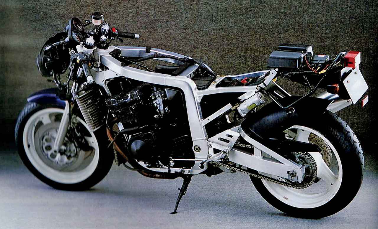 画像: GSX-R750(1988年)