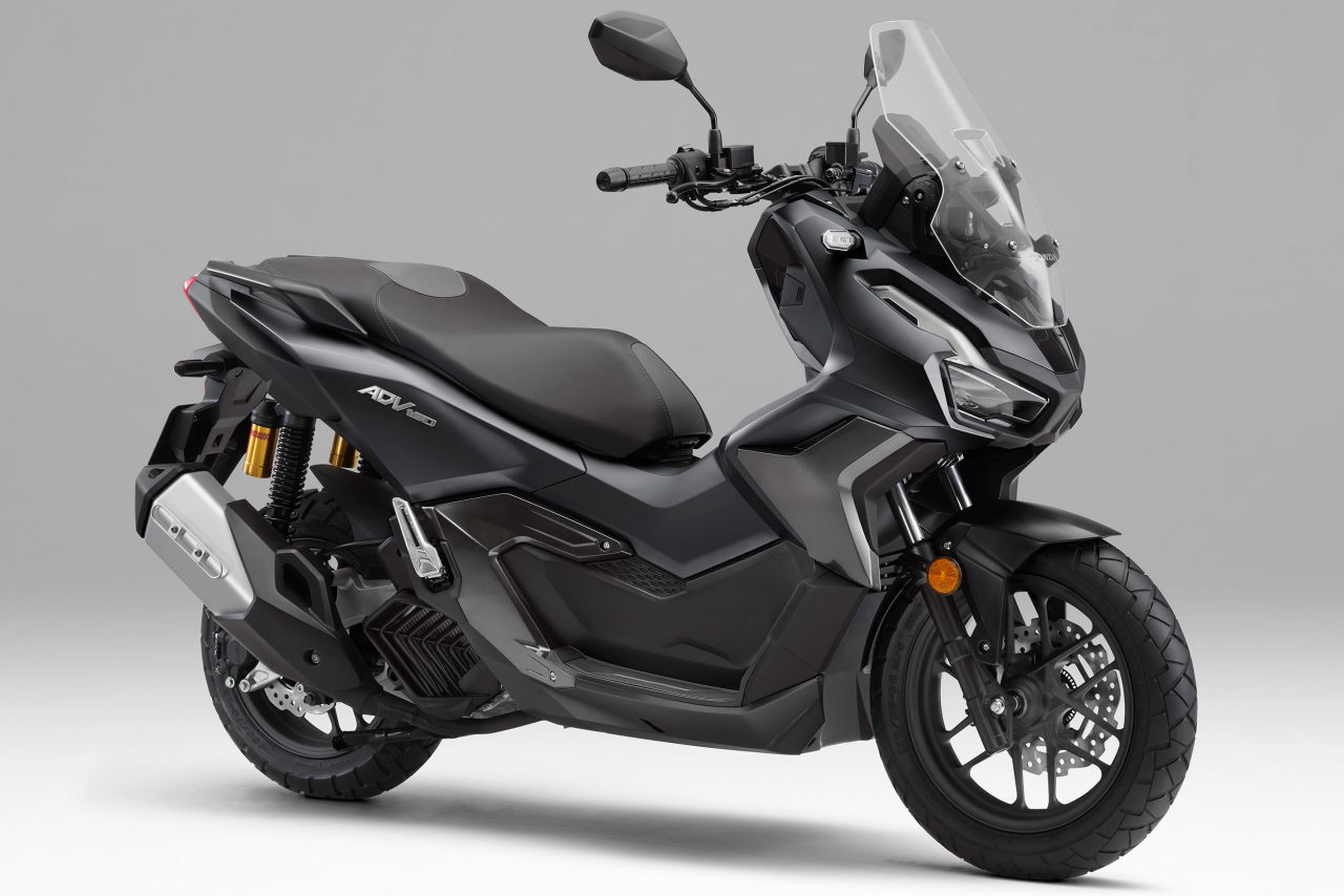 画像2: HONDA ADV160 2026年モデル 総排気量:156cc エンジン形式:水冷4ストSOHC4バルブ単気筒 シート高:780mm 車両重量:137kg 発売日:2026年5月21日 税込価格:53万9000円(青、ガンメタ、灰)