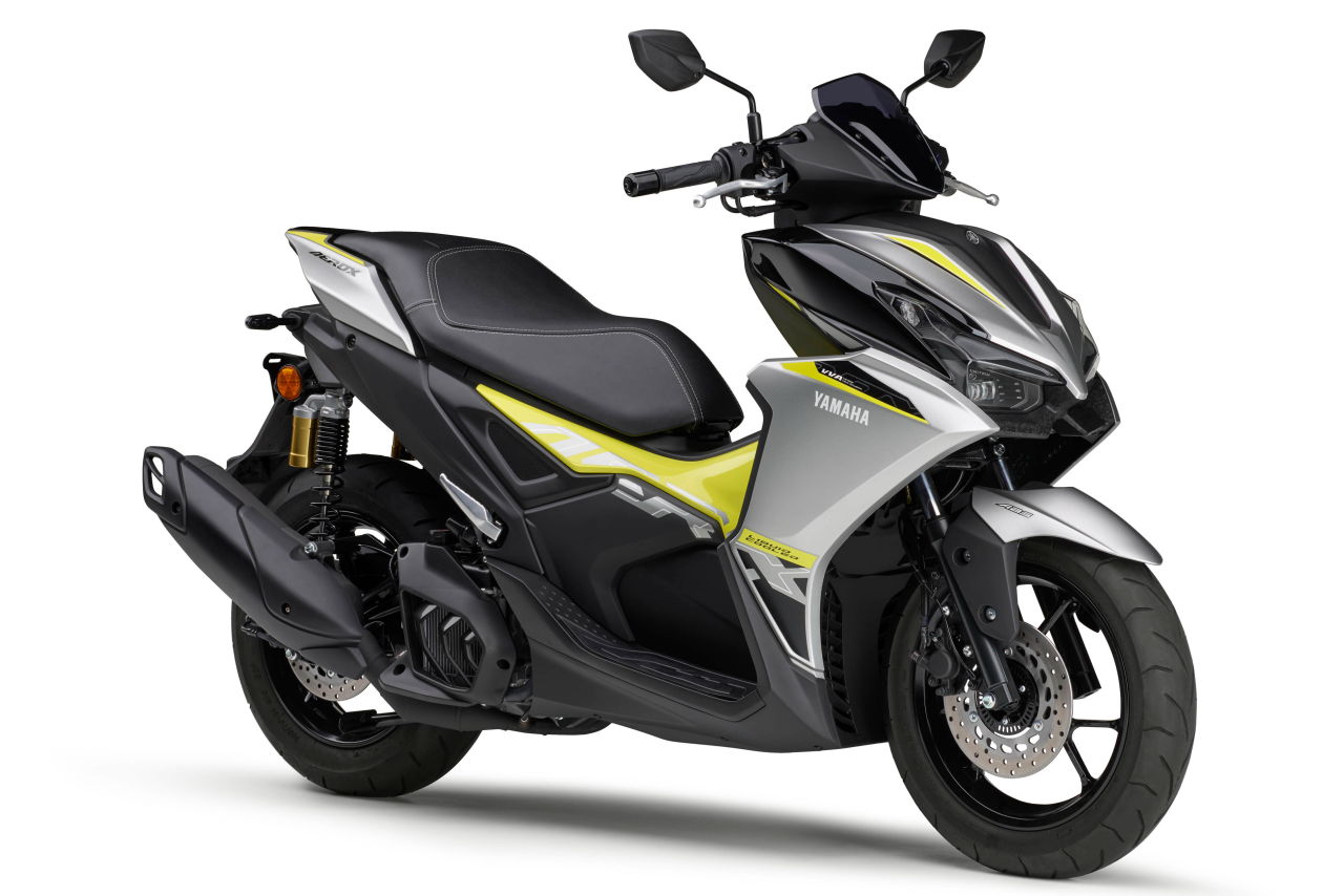 画像2: YAMAHA AEROX 2026年モデル 総排気量:155cc エンジン形式:水冷4ストSOHC4バルブ単気筒 シート高:790mm 車両重量:132kg 発売日:2026年8月31日 税込価格:48万1800円(艶消し灰、銀)