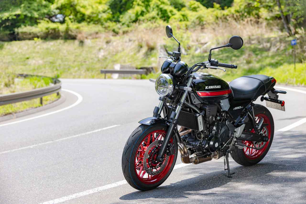 画像: Kawasaki Z650RS 2026年モデル 総排気量:649cc エンジン形式:水冷4ストロークDOHC4バルブ並列2気筒 シート高:800mm 車両重量:188kg 発売日:2025年11月15日 税込価格:108万9000円 ▶▶▶車両情報の詳細はこちら