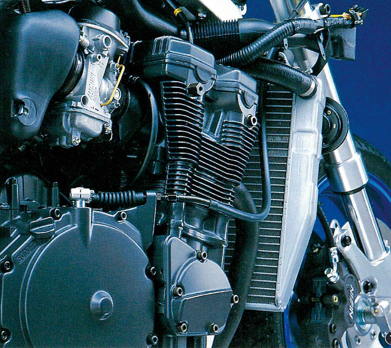 画像 : 2番目の画像 - 【写真12枚】スズキ「GSX-R750」（1992-1995） - webオートバイ