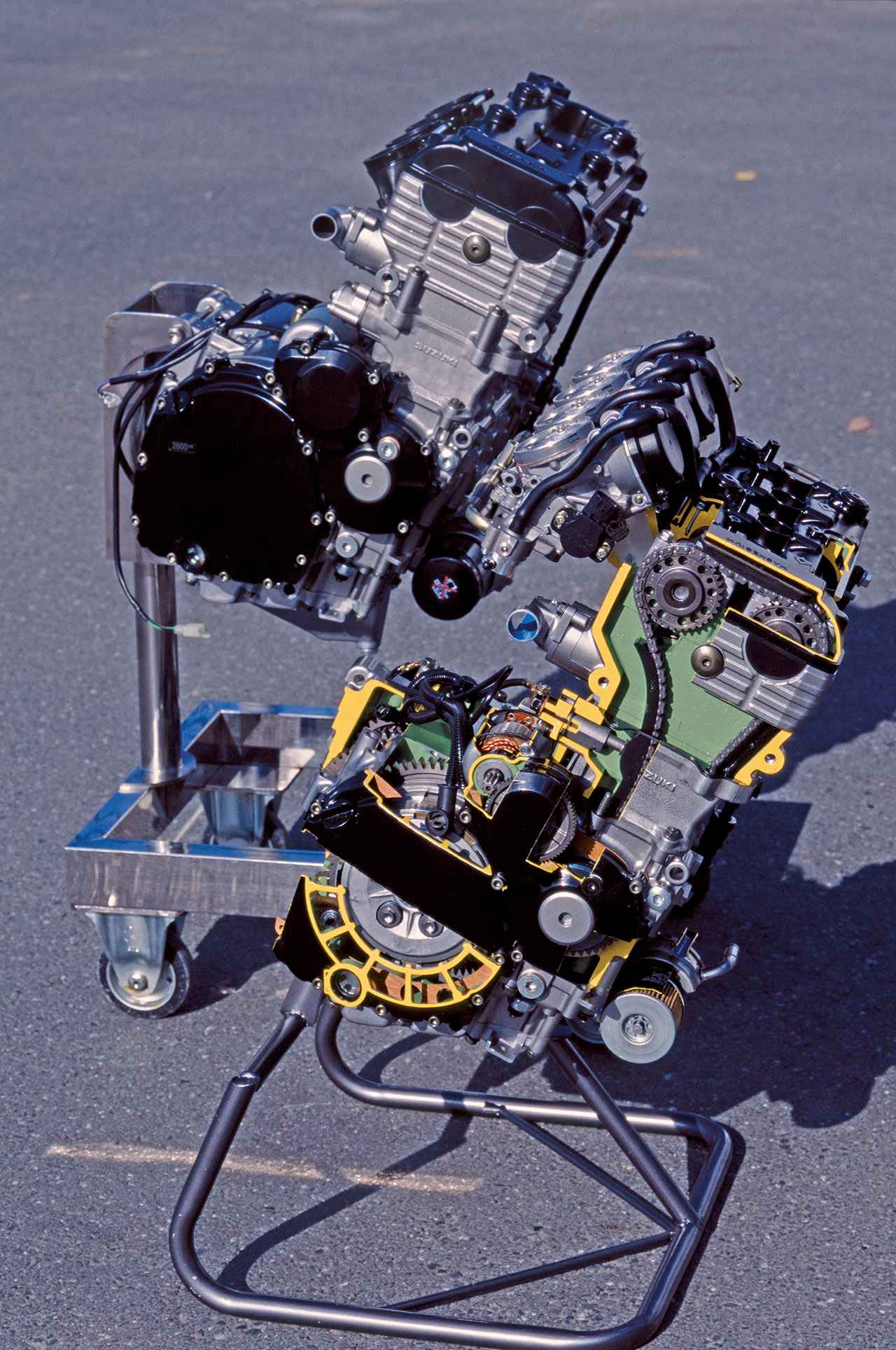 画像3: スズキ「GSX-R750」（1998年）各部装備解説