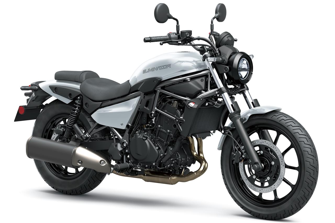 画像: Kawasaki ELIMINATOR 2027年モデル 総排気量:398cm³ エンジン形式:水冷4ストDOHC4バルブ並列2気筒 シート高:735mm 車両重量:176kg 発売日:2026年7月18日(土) 税込価格:85万8000円 カラー:パールロボティックホワイト