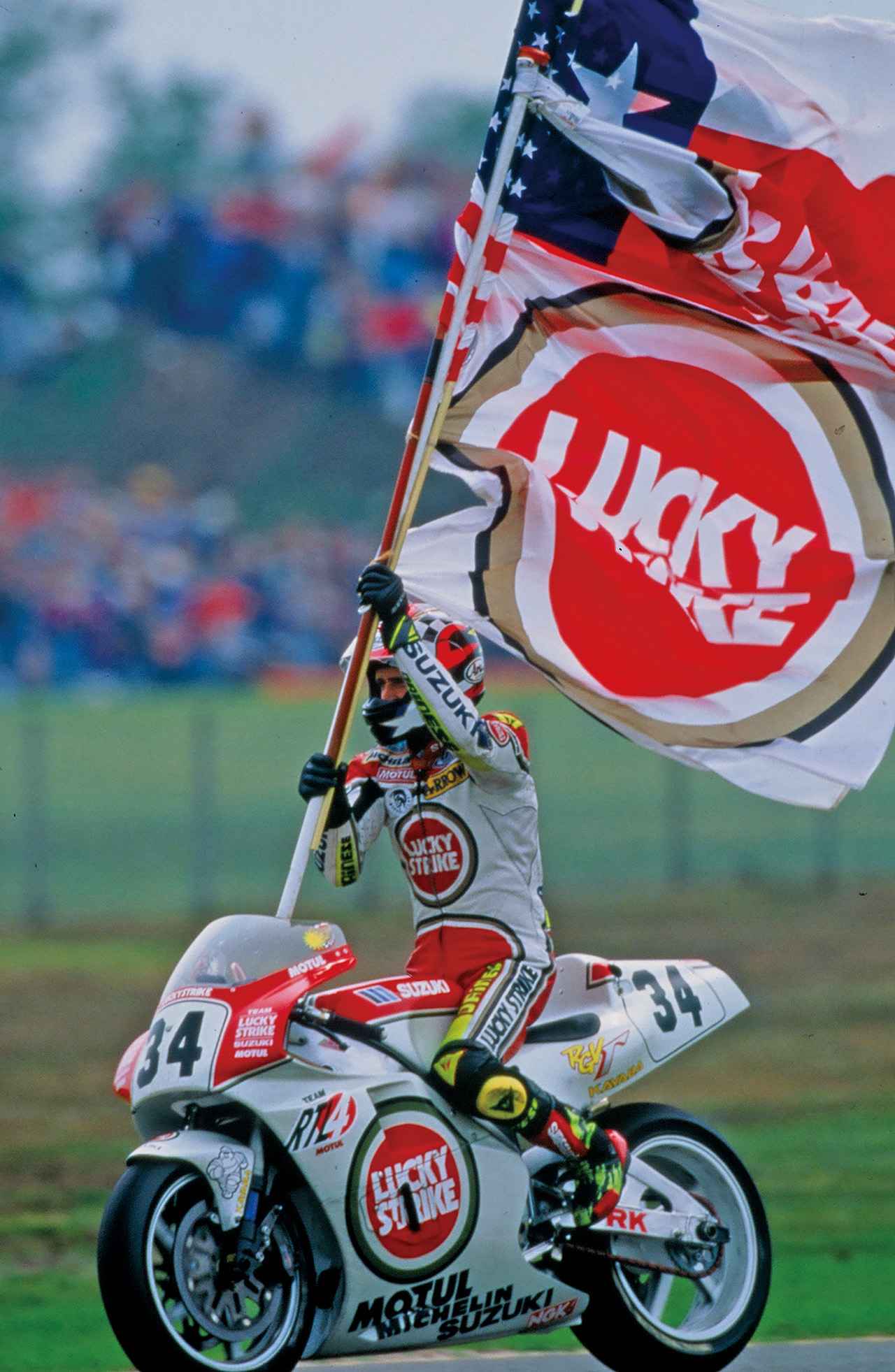 画像1: スズキ「GSX-R750」（1996-1999）｜車体思想はRGV-Γ。「小さく軽く」の原点に立ち返り全面刷新【GSX-R 42年史】