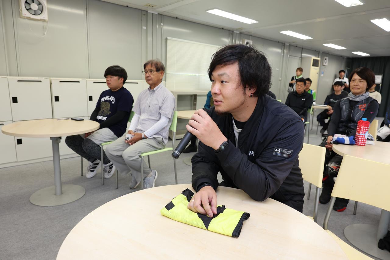 画像: ▲参加者一人ひとりが「このレッスンで達成したい目標」を発表。それぞれが明確な目的を持ってレッスンに臨むことで、会場全体に程よい緊張感と一体感が生まれていました。