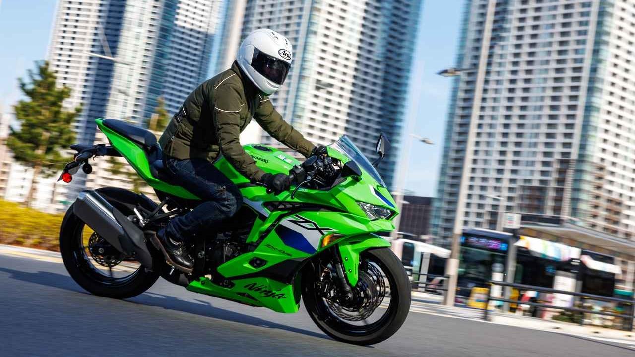画像: 片道60kmの“通勤”、スーパースポーツでもできる? Ninja ZX-4RRで街乗り・ツーリングレポート - Kawasaki Good Times Journal