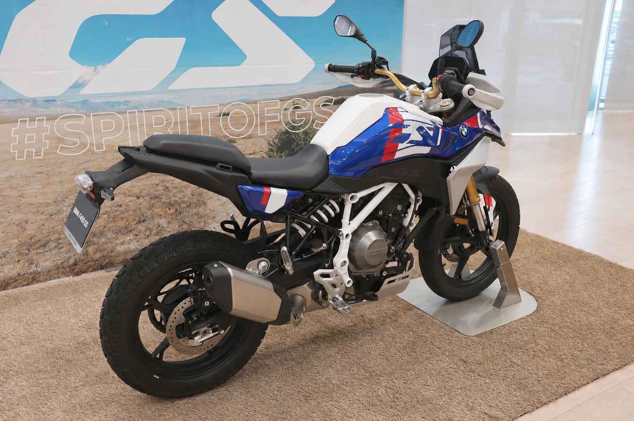 画像1: 178kgの軽量ボディに新開発の並列2気筒エンジンを搭載