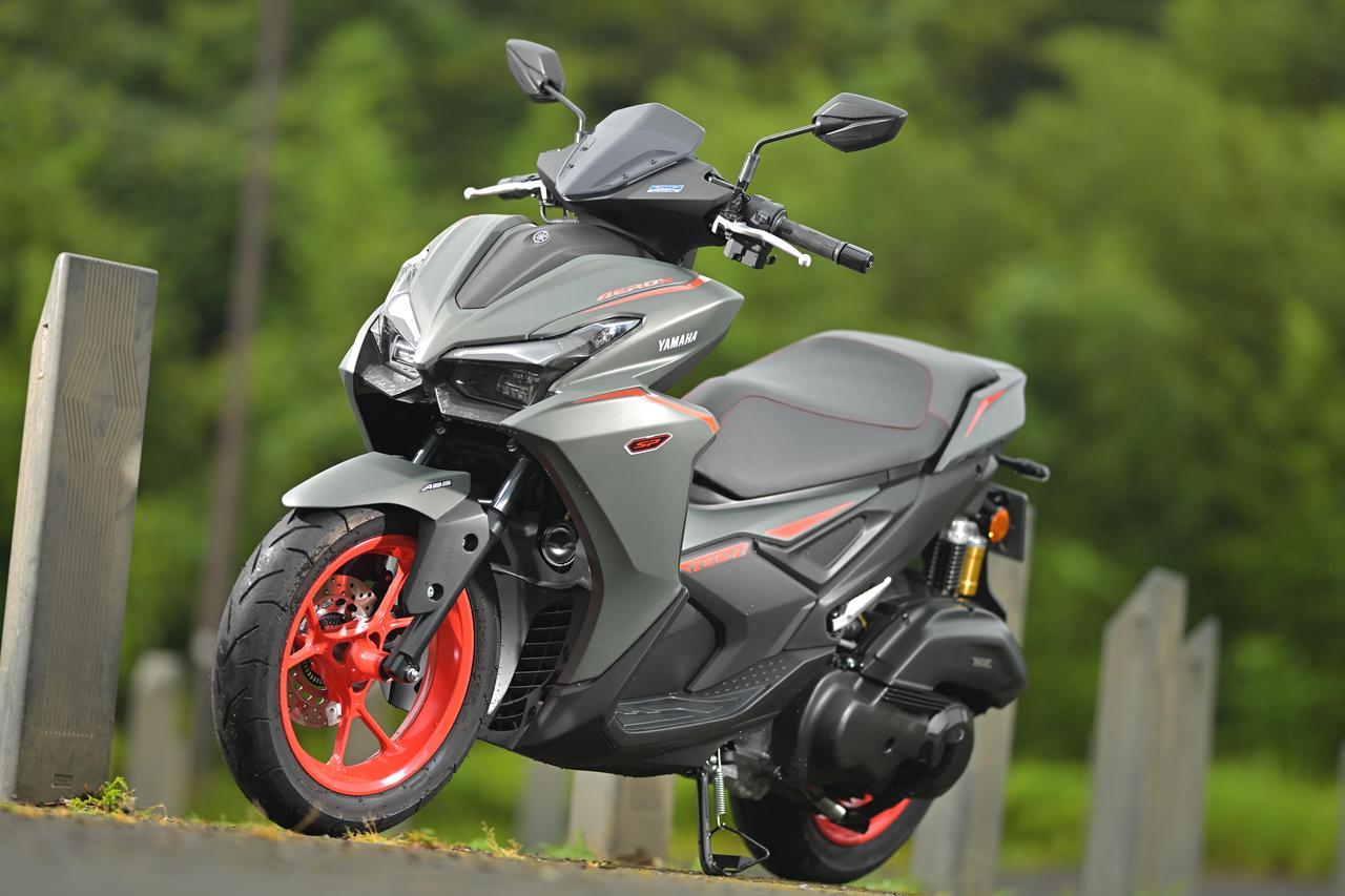 画像: YAMAHA AEROX ABS 2026年モデル 総排気量：155cc エンジン形式：水冷4ストSOHC4バルブ単気筒 シート高：790mm 車両重量：132kg 価格：48万1800円 発売：2026年8月31日（月）