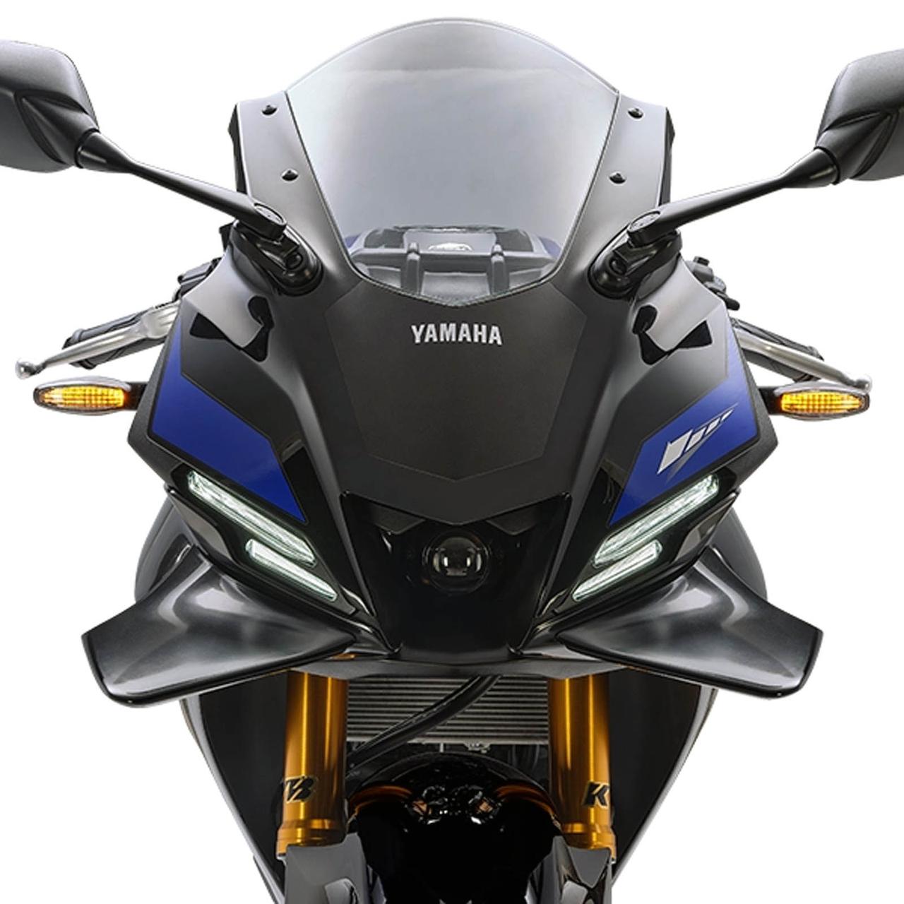 画像: MotoGPをイメージさせるウイングレットは950ルピー(約1500円)でアクセサリー設定される。