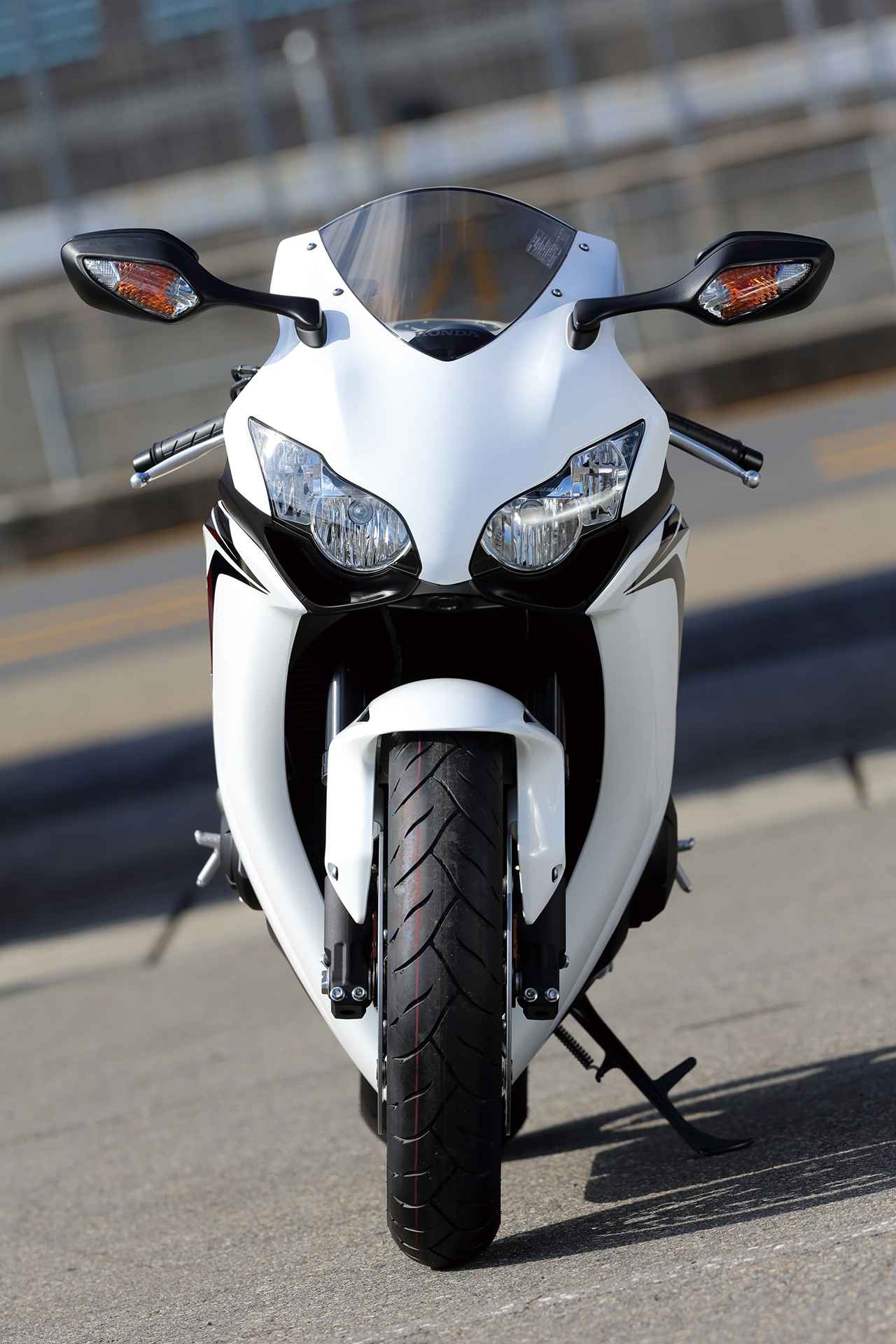 画像 : 16番目の画像 - 【写真20枚】ホンダ「CBR954RR」（2002）/「CBR1000RR」（2004-2010） - webオートバイ