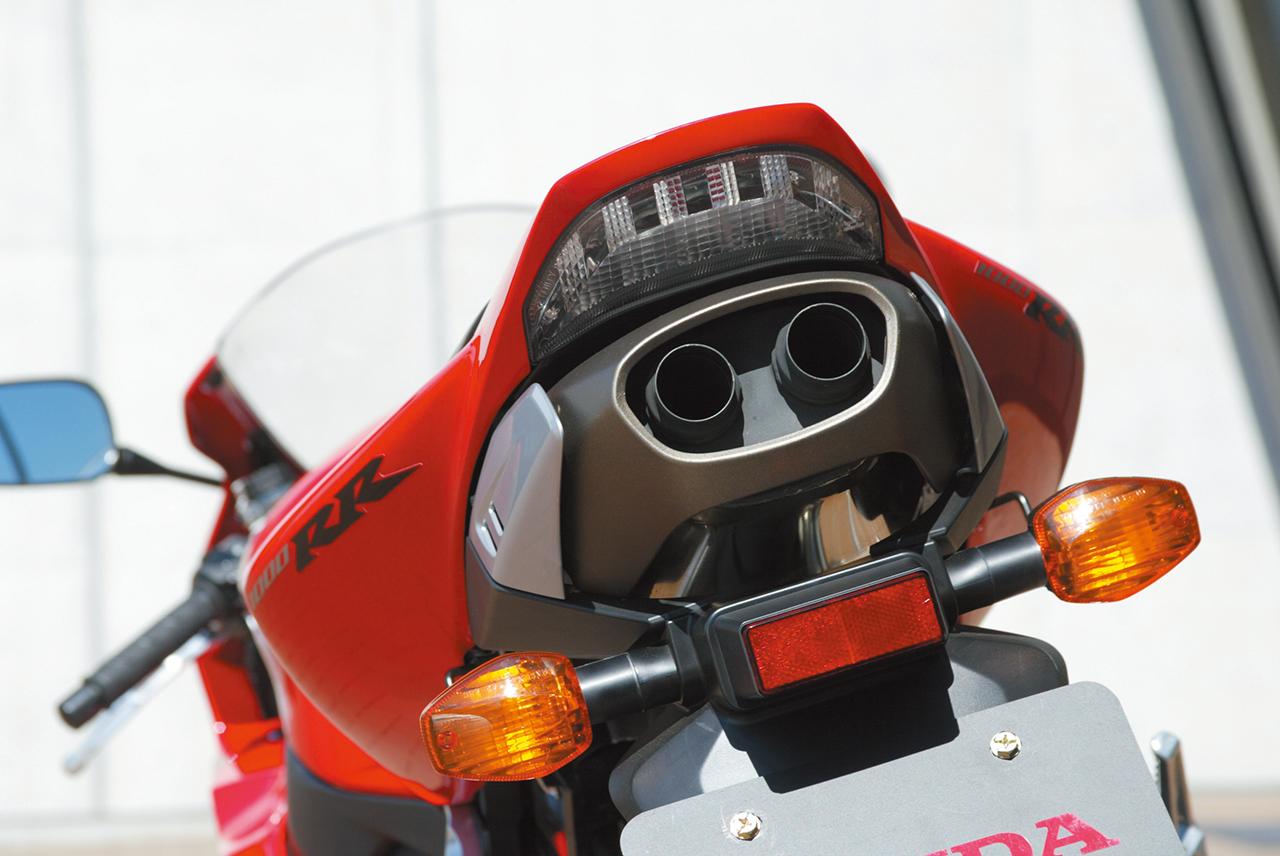 画像4: ホンダ「CBR1000RR」（2004）