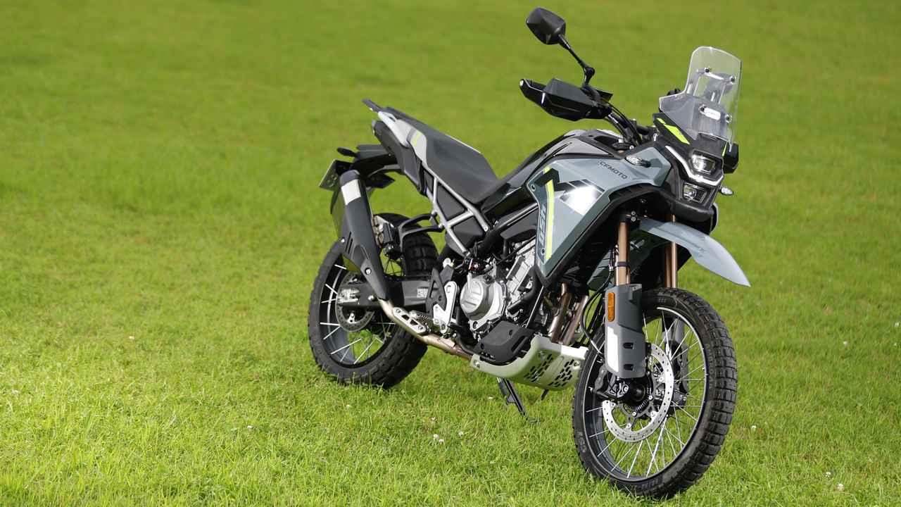 画像: 【国内初試乗】CFMOTO「450MT」インプレ|素直で扱いやすくバランスに優れたミドルアドベンチャー! - webオートバイ