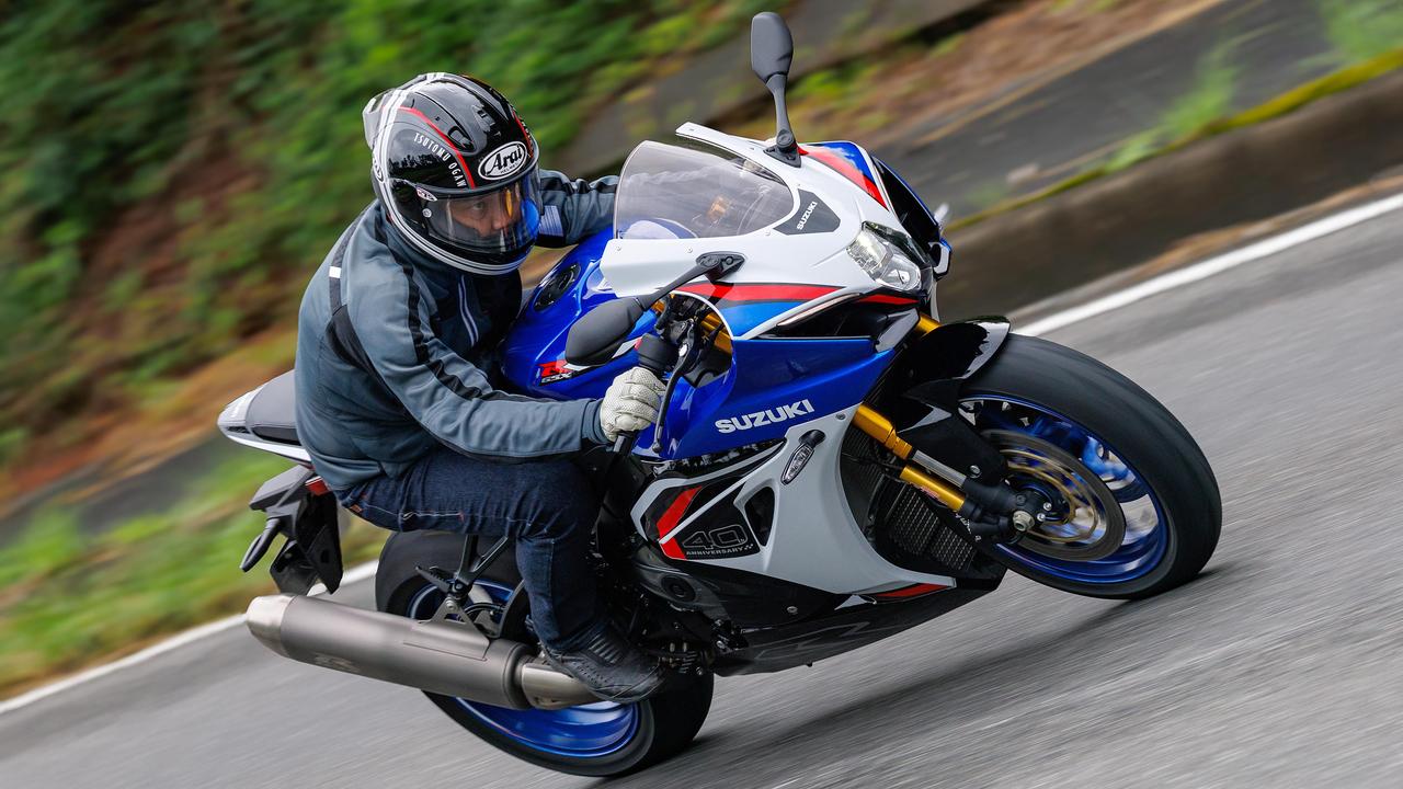 画像: 【国内初試乗】スズキ「GSX-R1000R」インプレ｜4年ぶりの復活を遂げた“R”は別物級に進化していた！ - webオートバイ