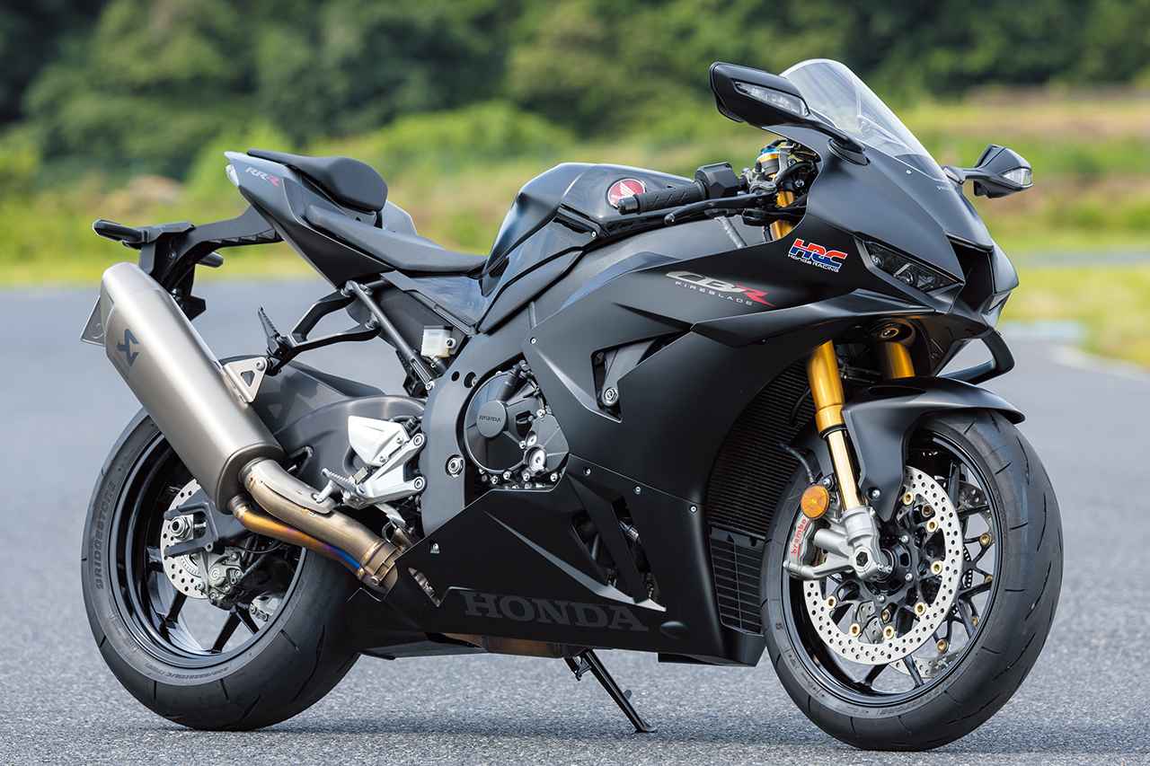画像: HONDA CBR1000RR-R FIREBLADE SP 2024年 当時価格:248万6000円/284万9000円(SP) 上写真は「マットパールモリオンブラック」