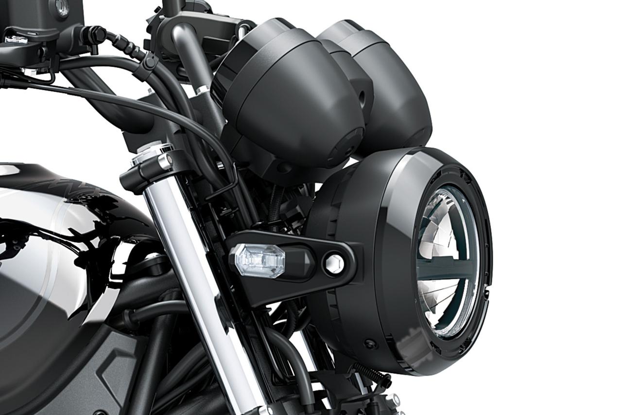 画像1: 漆黒の“火の玉”仕様が追加ラインナップ! カワサキ「Z650RS」2027年モデルが発表、2026年人気カラーとあわせて2モデル展開に