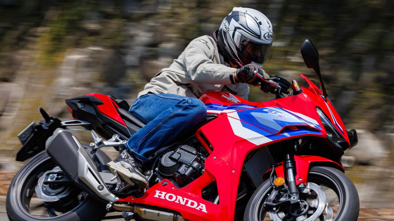 画像: ホンダ「CBR400R E-Clutch」インプレ｜ついに400クラスにも搭載！ 広がり続けるEクラッチの世界 - webオートバイ