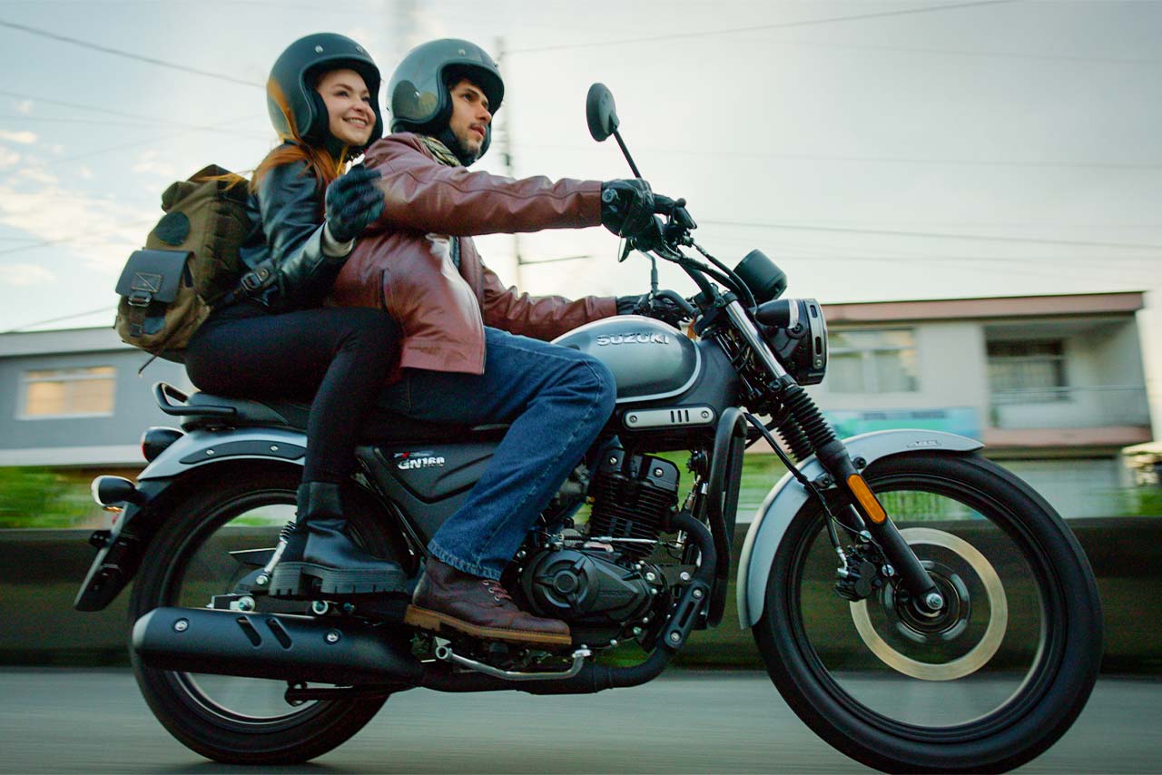 画像: SUZUKI GN160 2027年モデル（写真はコロンビア仕様） 総排気量：162cc エンジン形式：空冷4ストSOHC2バルブ単気筒 シート高：760mm 車両重量：128kg 参考価格：1163万コロンビアペソ／12万5000フィリピンペソ