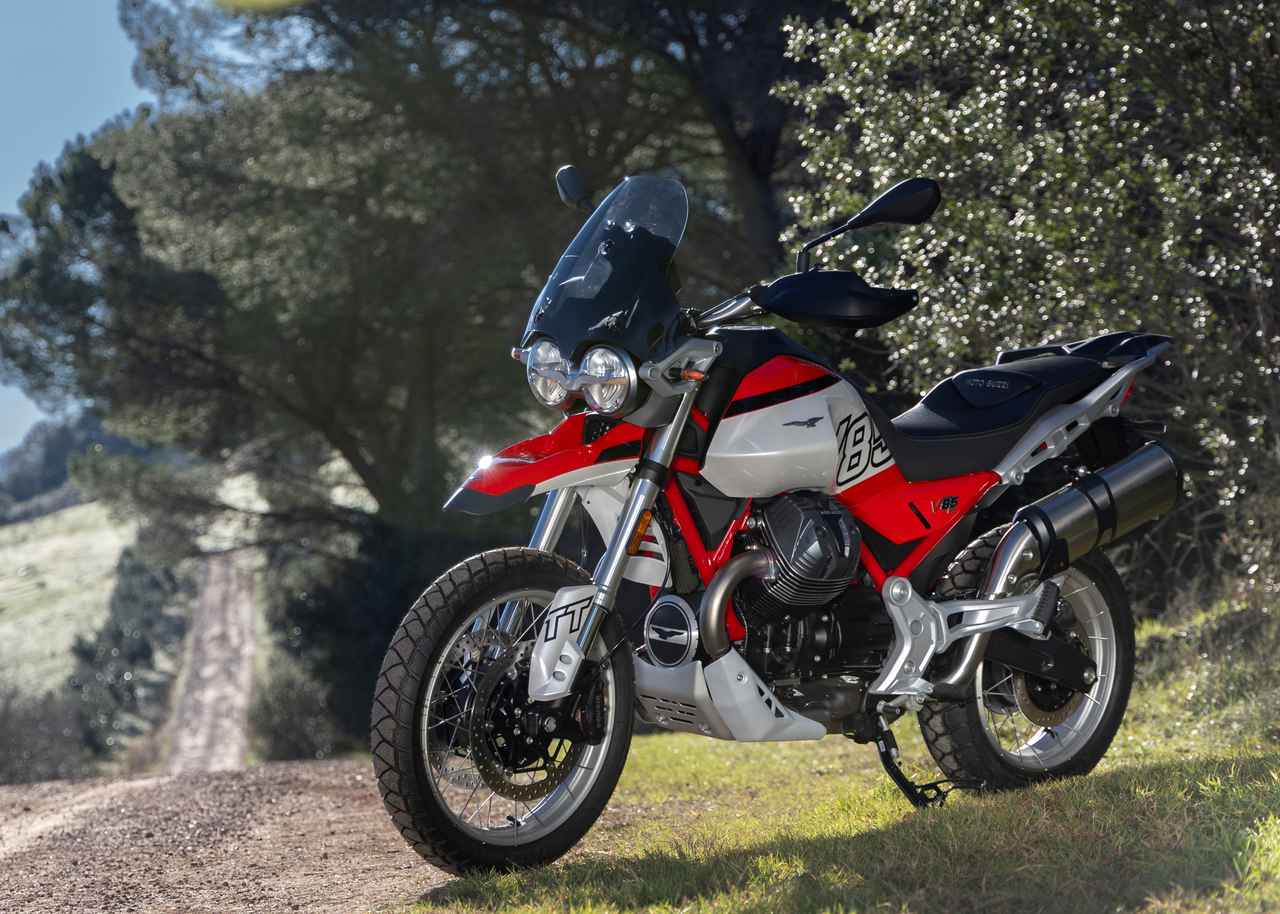 画像: モト・グッツィ新型「V85TT」発売! 新エンジンを搭載、ボディカラーは新色“ロッソ フジ”を採用 - webオートバイ