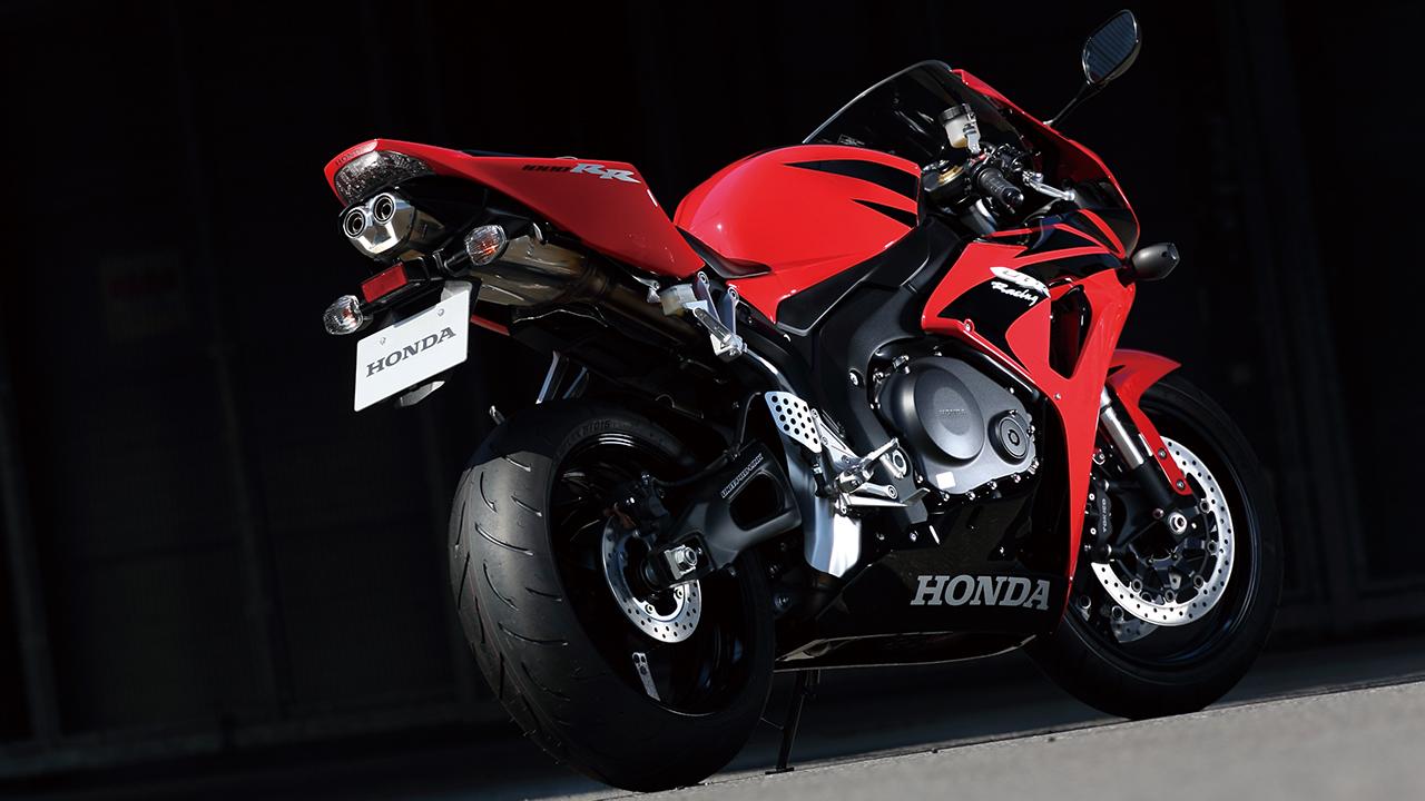 画像: ホンダ「CBR954RR」（2002）/「CBR1000RR」（2004-2010）/【スーパースポーツ歴伝・ホンダ編】 - webオートバイ
