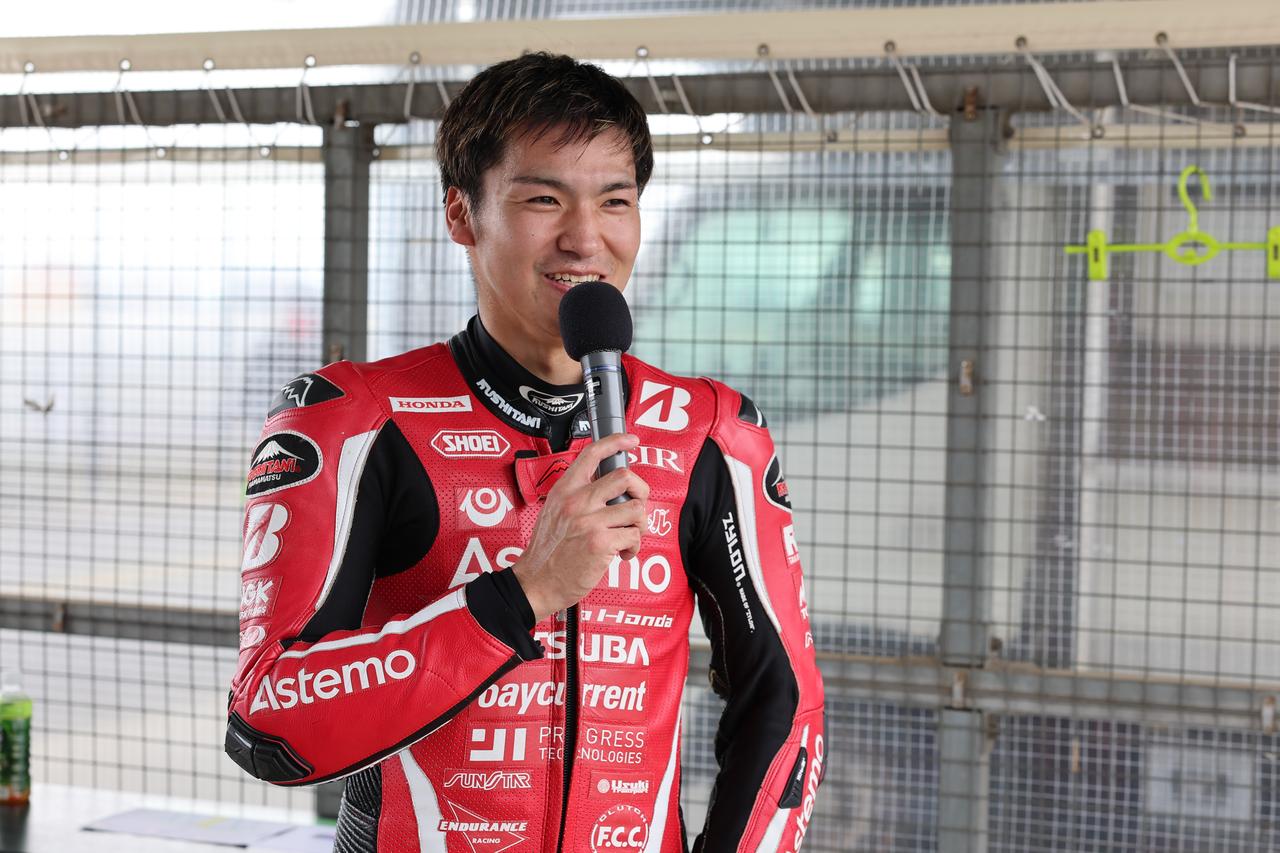 画像2: ▲現在JSB1000に出場中の現役レーサー・野左根航汰選手。