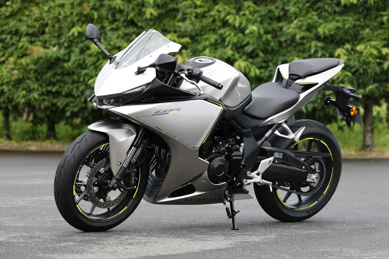 画像7: 【国内初試乗】ホンダ「CBR400R FOUR E-Clutch」インプレ|爽快な走りと優しさを兼備する新世代のミドルCBR!