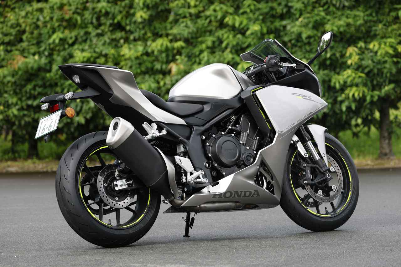 画像8: 【国内初試乗】ホンダ「CBR400R FOUR E-Clutch」インプレ|爽快な走りと優しさを兼備する新世代のミドルCBR!