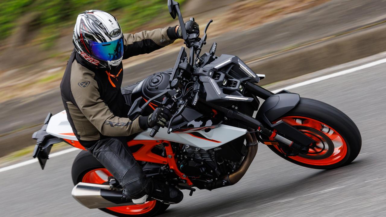 画像: KTM「990 DUKE R」インプレ｜“R”の称号は伊達じゃない！ ミドル・スポーツネイキッドの最高峰モデル - webオートバイ