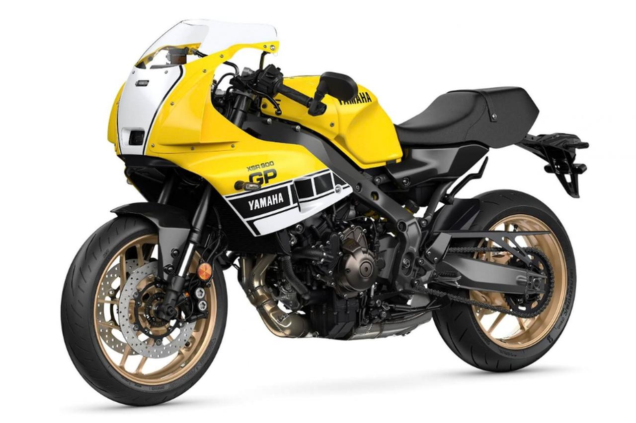 画像: YAMAHA XSR900 GP ABS 税込価格：146万3000円（ライトレディッシュイエローソリッド1 ） / 143万円（シルキーホワイト）
