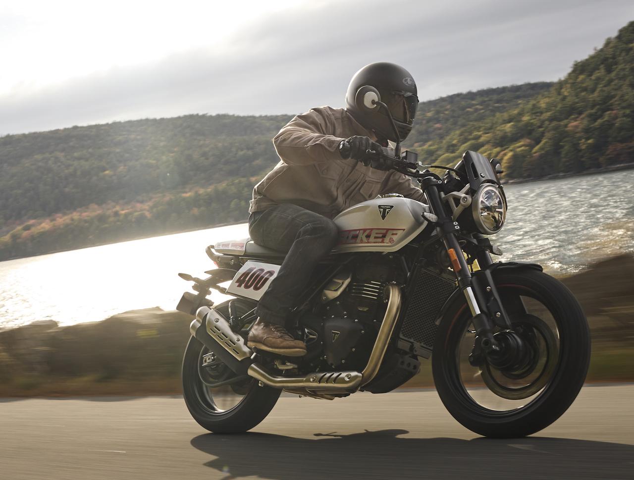 画像: 【新型登場！】モダンクラシックシリーズにフラットトラッカー登場！トライアンフ「Tracker 400」は2026年3月販売開始予定 - webオートバイ