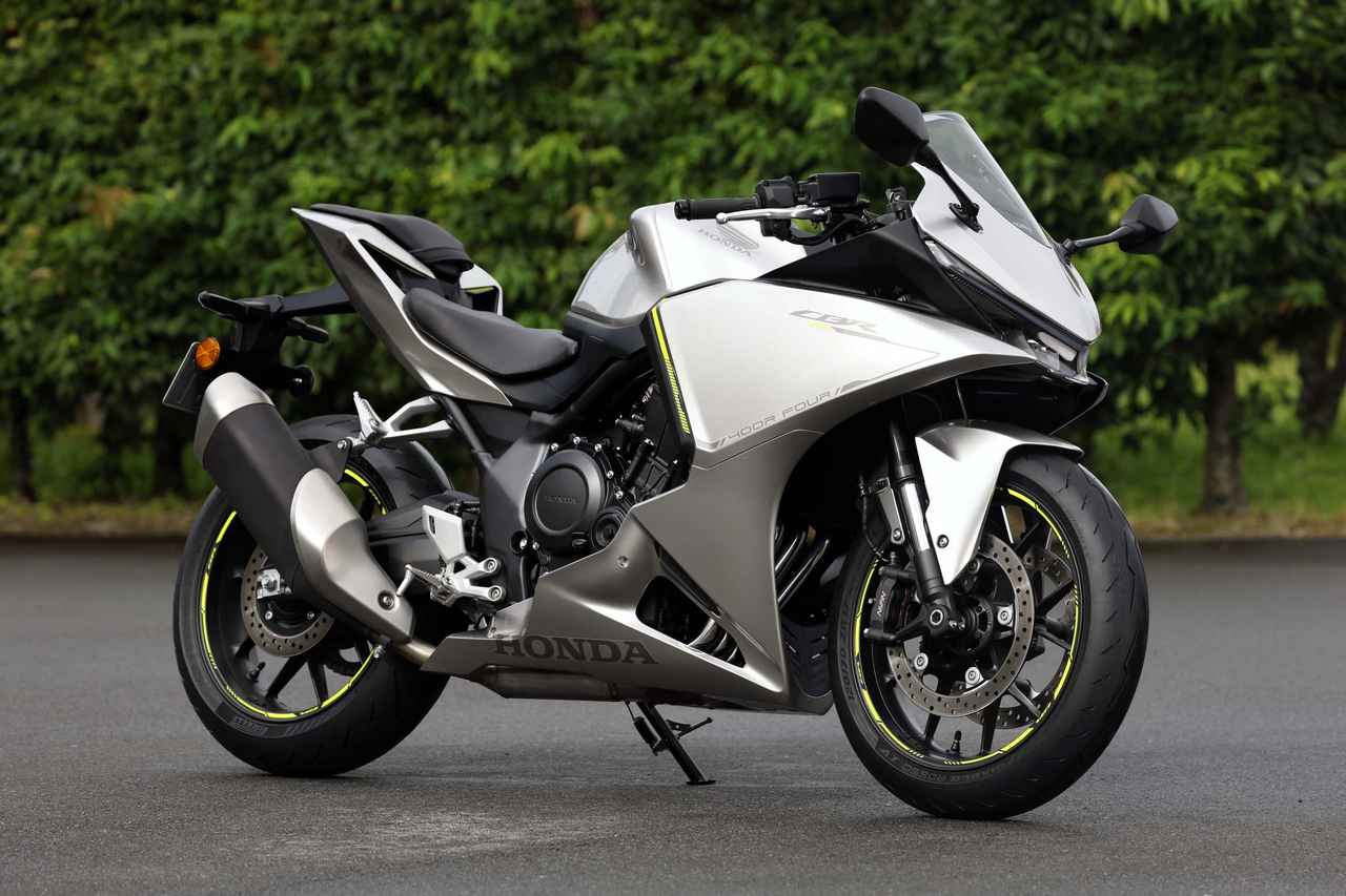 画像: HONDA CBR400R FOUR E-Clutch 2026年モデル 総排気量：399cc エンジン形式：水冷4ストDOHC4バルブ並列4気筒 シート高：780mm 車両重量：187kg 発売日：2026年9月18日 税込価格：119万9000円