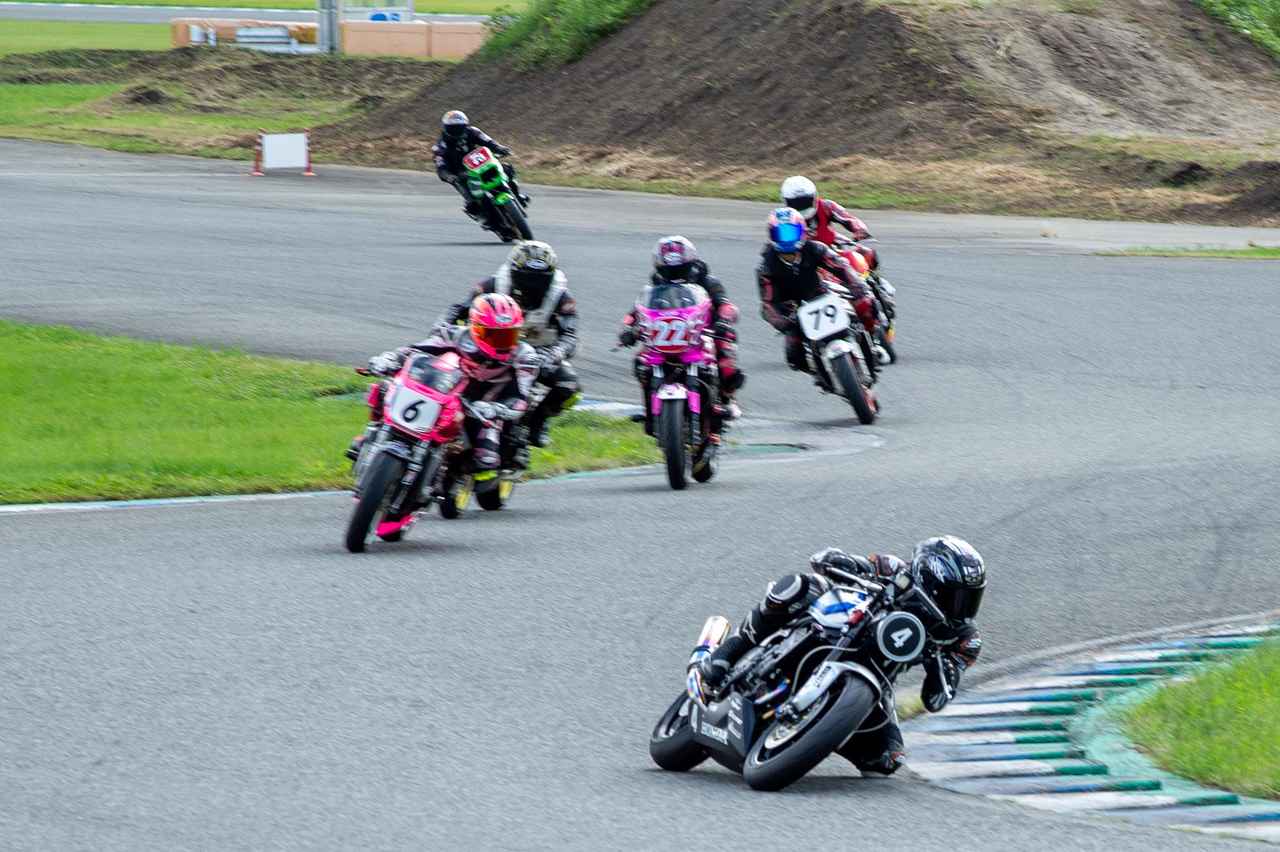 画像 : 18番目の画像 - 【写真22枚】ホンダ「CB400 SUPER FOUR E-Clutch」鉄馬参戦レポート - webオートバイ