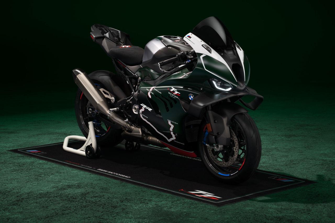 画像12: 【限定たった2台】世界でも限定115台! BMWが900万円の公道レース記念「M1000RR」特別仕様を抽選発売