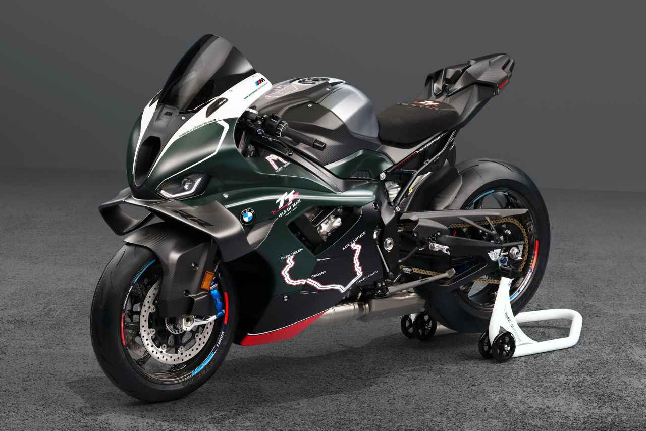 画像20: 【限定たった2台】世界でも限定115台! BMWが900万円の公道レース記念「M1000RR」特別仕様を抽選発売