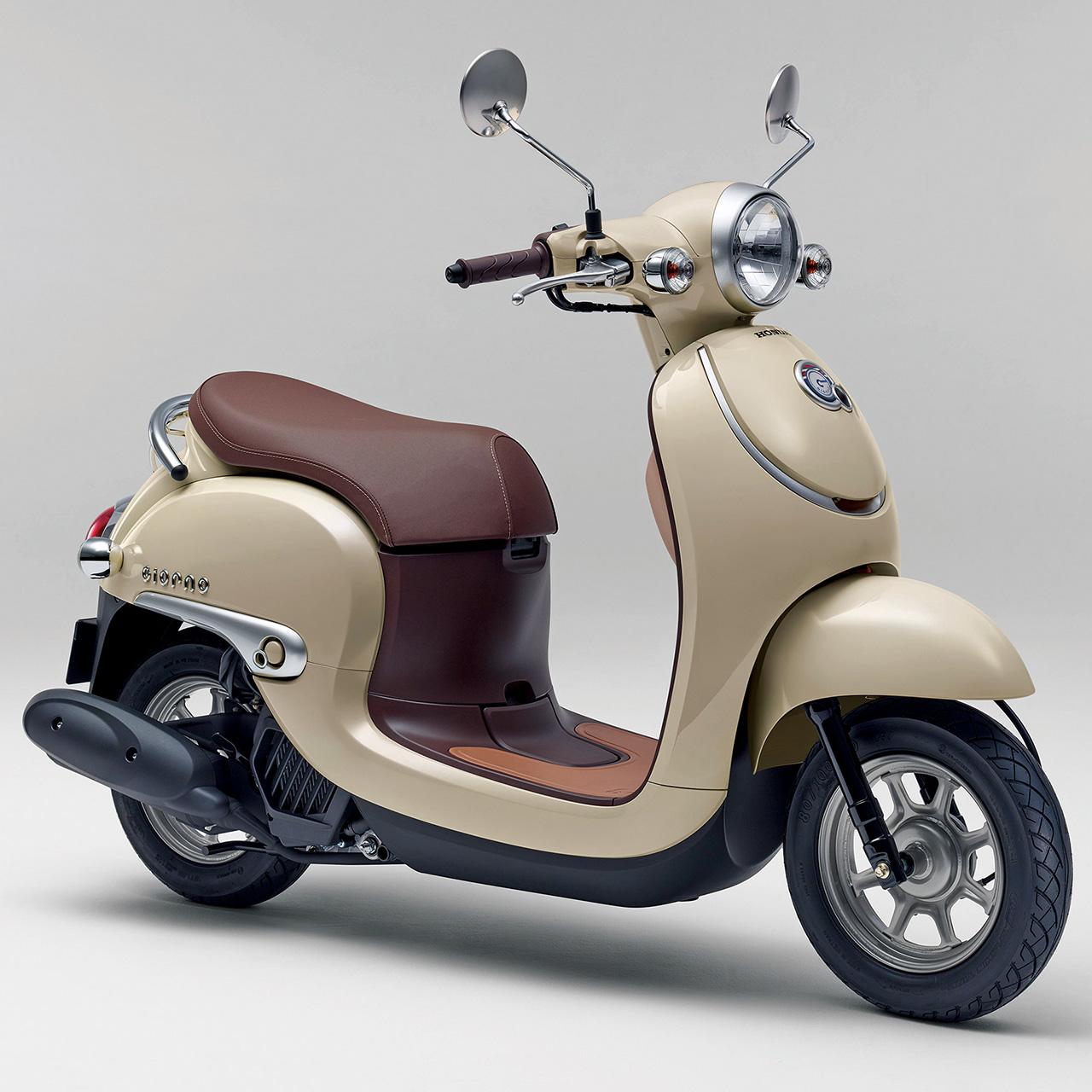 画像: HONDA GIORNO 総排気量:49cc エンジン形式:水冷4ストSOHC 2バルブ単気筒 シート高:720mm 車両重量:81kg 税込価格:20万9000円/21万7800円(くまモンバージョン) ※生産終了モデル