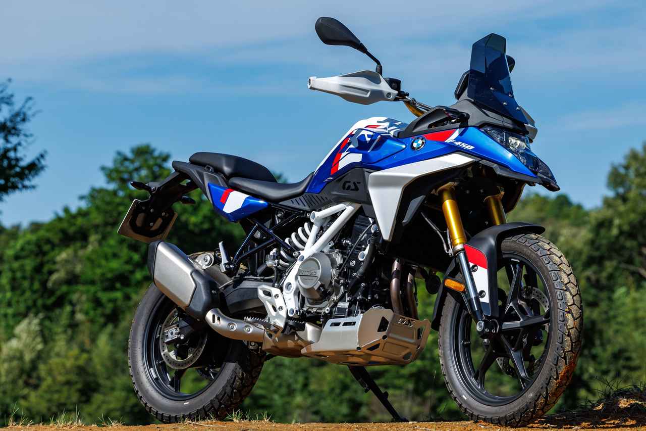 画像: BMW F450GS 総排気量：420cc エンジン形式：水冷4ストDOHC4バルブ並列2気筒 シート高：845mm 車両重量：178kg 価格：96万1000円～103万3000円 発売：2026年5月19日（予約受付開始、納車は9月上旬以降） ※試乗車はGS TROPHY（103万3000円）