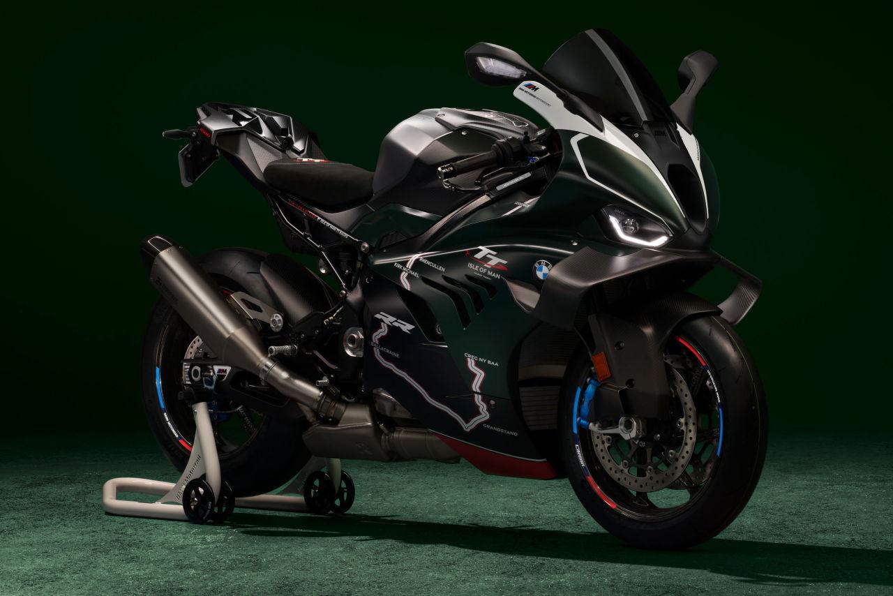 画像21: 【限定たった2台】世界でも限定115台! BMWが900万円の公道レース記念「M1000RR」特別仕様を抽選発売