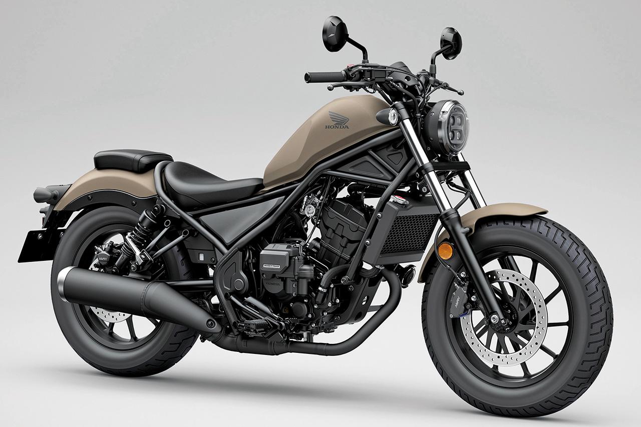 画像: HONDA Rebel250/E-Clutch 総排気量:249cc エンジン形式:水冷4ストDOHC4バルブ単気筒 シート高:690mm 車両重量:171kg/174kg(Eクラッチ) 税込価格:63万8000円/69万3000円(Eクラッチ)